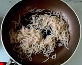 プリプリ食感が楽しい★糸蒟蒻のたらこ炒め作り方4写真