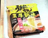 うまかっちゃんで 濃厚豚骨焼きラーメン作り方1写真