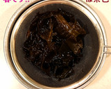 「春告げワカメ」と菜の花、ちくわの炒め物作り方1写真