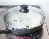 ご飯に合う【かぶと豚の味噌バター炒め】作り方3写真