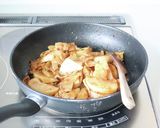 ご飯に合う【かぶと豚の味噌バター炒め】作り方7写真