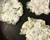 計量カップで作る　ネギの桜エビ焼き作り方5写真
