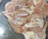 鶏モモと、クレージーソルトとチキンスープ作り方1写真