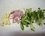 ３ＳＴＥＰ♬ハムとカイワレさっぱりサラダ作り方1写真