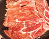 簡単・新玉ねぎの出番だよ!生姜焼き作り方1写真