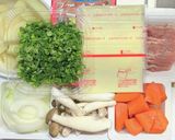 豚バラ肉とジャガ芋のキムチ炒めチーズ乗せ作り方1写真