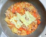 豚バラ肉とジャガ芋のキムチ炒めチーズ乗せ作り方6写真