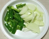とんかつソースで肉野菜炒め作り方2写真