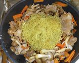 豚肉豆苗しめじの中華焼きそば作り方4写真
