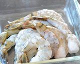 簡単！スイートチリソースで海老マヨ和え♪作り方1写真