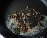幸せパスタ♡イカスミとまと味!作り方2写真