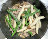 豚ひき肉と白たきと油揚げの柚子こしょう煮作り方5写真