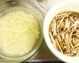 新じゃがで♪じゃがいもとごぼうのきんぴら作り方1写真