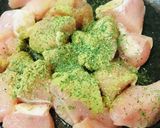 ワイルド…●鶏肉&冷凍野菜そのまま炒め作り方1写真
