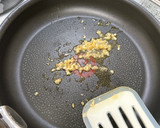 アサリとキムチと豆腐のごま油炒め作り方5写真