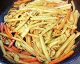 豚ばらとヤーコン＆にんじんのカレー炒め。作り方7写真