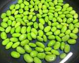 むき枝豆の塩昆布と柚子胡椒和え作り方1写真