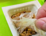*納豆のビニールの簡単な剥がし方*作り方1写真
