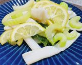 釣ってきたヤリイカとセロリとレモンの炒め作り方9写真