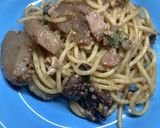 牛肉とじゃがいもとニンニク多めのパスタ作り方3写真