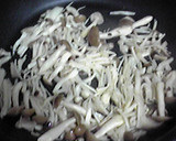 たっぷりきのことチーズの簡単春巻き♪作り方1写真