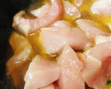 鶏肉と豆苗のあまから玉子とじ作り方1写真