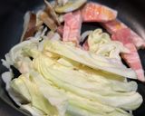 目玉焼肉&ベーコンと春キャベツ炒め弁当！作り方1写真