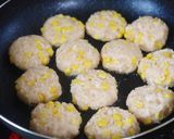 コーン入り♪鷄つくねの甘酢照り焼き作り方2写真
