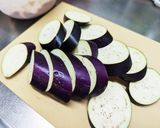 簡単ナスとコンビーフ重ね焼き作り方1写真