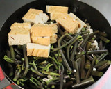 丼にも★美味★鶏ミンチと蕨と厚揚げの煮物作り方5写真