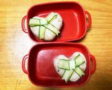 ハートの上にリボンをのせたお弁当作り方3写真