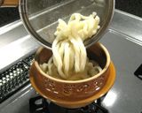 峠の釜めしの釜で作る釜玉うどん作り方5写真