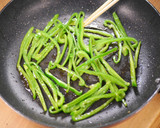 糸こんにゃくとピーマンのきんぴら作り方3写真