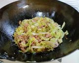 新キャベツと豚肉の油炒め作り方4写真