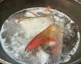 出汁をとった後につくる鯛のふりかけ作り方1写真