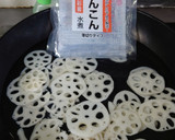 ヨウサマの減塩梅海鮮と昆布の蓮根和え作り方1写真