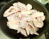 鶏手羽先のニンニクめんつゆ煮作り方1写真