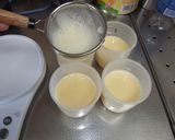 お鍋で！ 簡単♪チーズプリン　✿春✿　苺作り方4写真