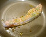 簡単！銀鮭のピリ辛にんにく風味作り方3写真