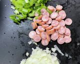 簡単炊飯小松菜シャウエッセンピラフ作り方1写真