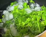 菜の花からし和え魚肉ソーセージとともに作り方4写真
