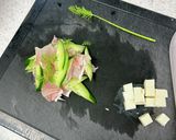 アボカドを広げて♪生ハムきゅうりサラダ作り方1写真