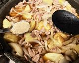 新じゃがが主役のバター醤油風味の肉じゃが作り方7写真