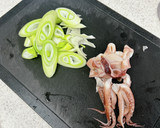 イカとネギのマヨ醤油炒め作り方1写真