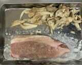 ポークステーキ　舞茸のマスタードソース作り方3写真