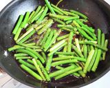 にんにくの芽と新玉ねぎのピリ辛炒め作り方4写真