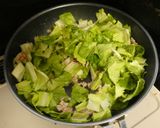 ひき肉とレタスのにんにく醤油炒め作り方3写真
