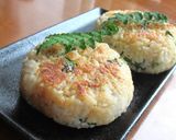 【釜揚げしらすと山椒の葉の焼きおにぎり〗作り方4写真