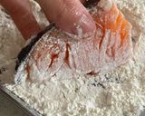 塩鮭と新じゃがもやしの甘辛バター焼き作り方2写真