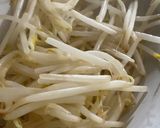 塩鮭と新じゃがもやしの甘辛バター焼き作り方4写真